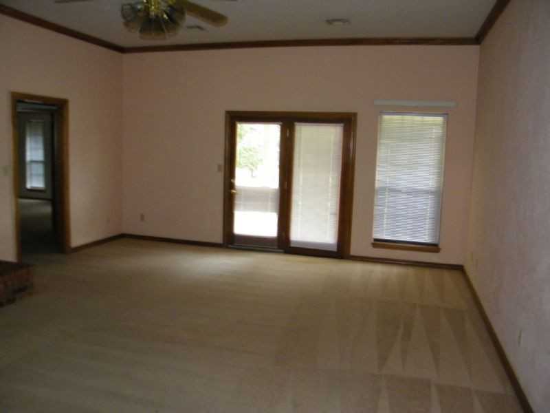 111 NE 51st St - Photo 3 of 23