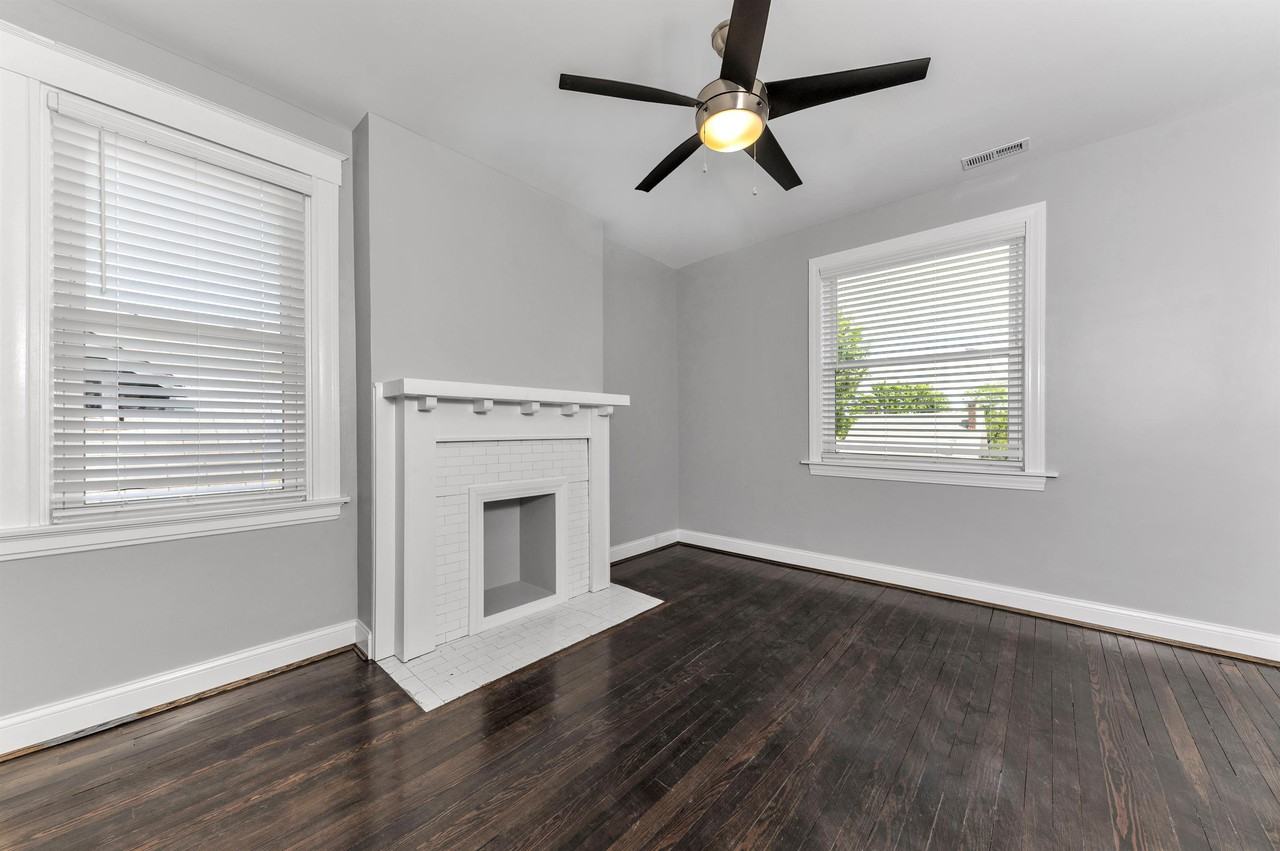 1917 Crane Ave #02 - Photo 2 of 17