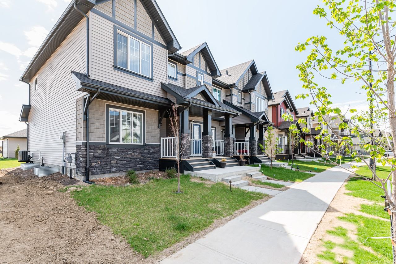 233 Desrochers Boulevard Southwest