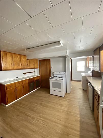 34 Hubbard Street - Photo 3 of 11