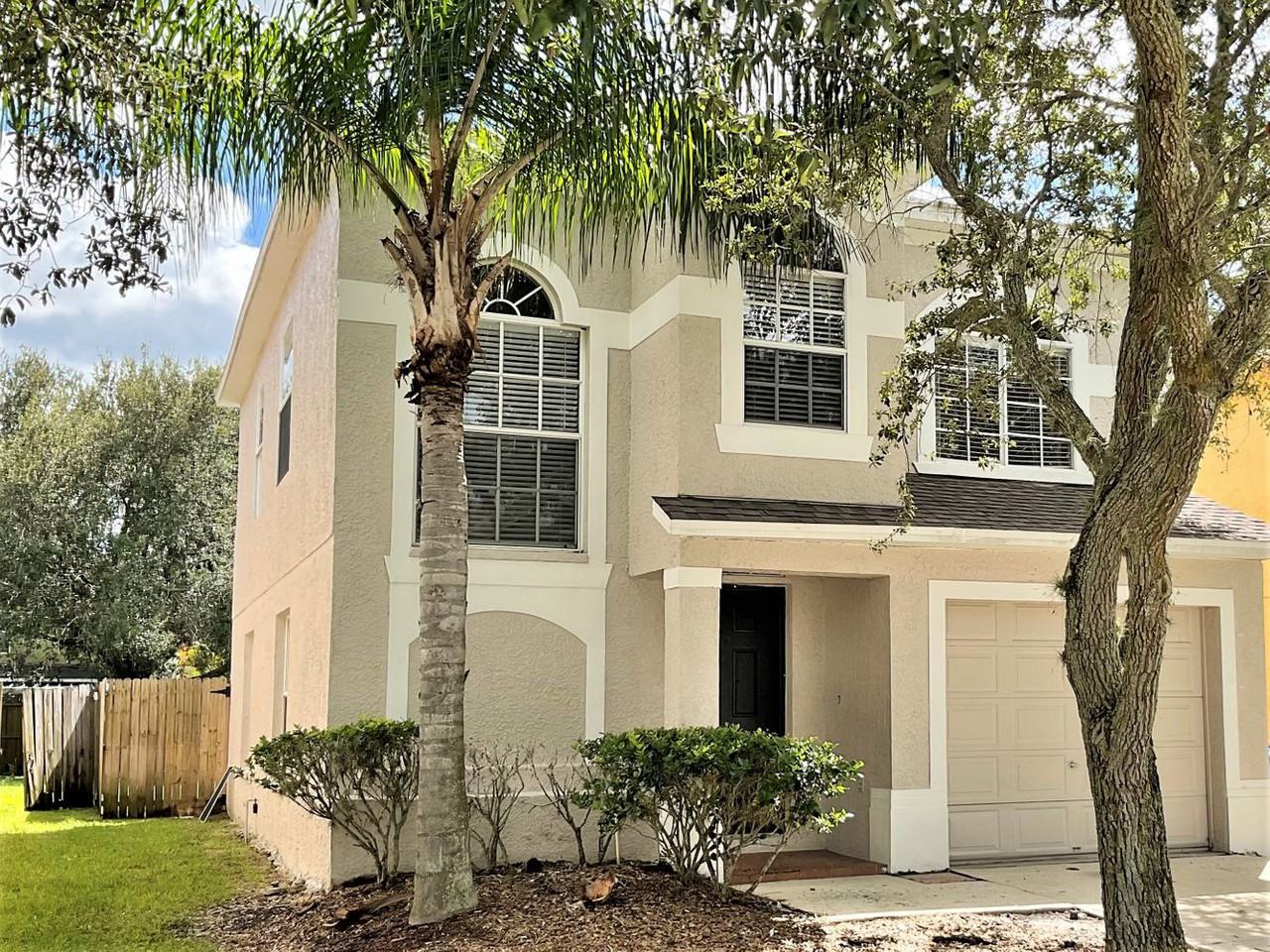 731 Burlwood St - Photo 2 of 18