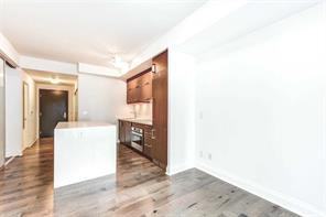 1080 Bay Street #809 - Photo 2 of 15