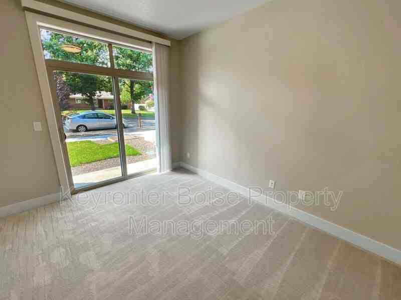 1724 S Michigan Ave - Photo 3 of 23