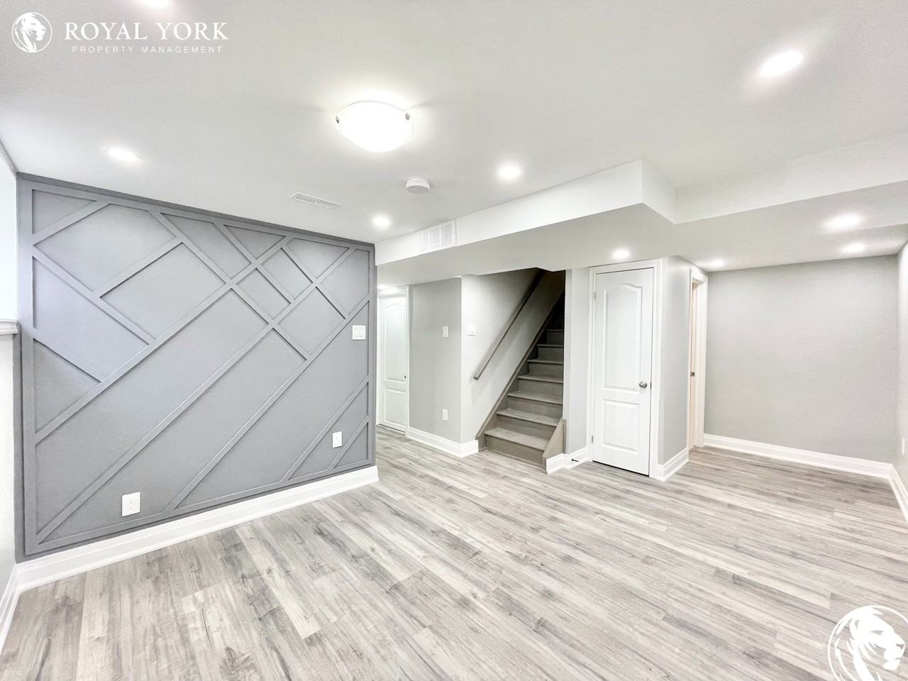 340 Burrows Hall Blvd #2 - Photo 3 of 29