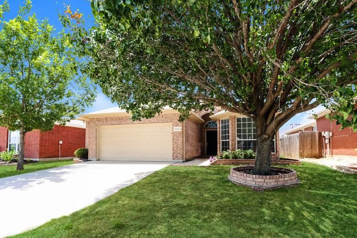 10621 Big Oak Dr - Photo 3 of 16