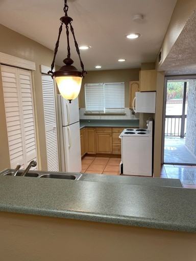 6338 Newtown Cir - Photo 3 of 11