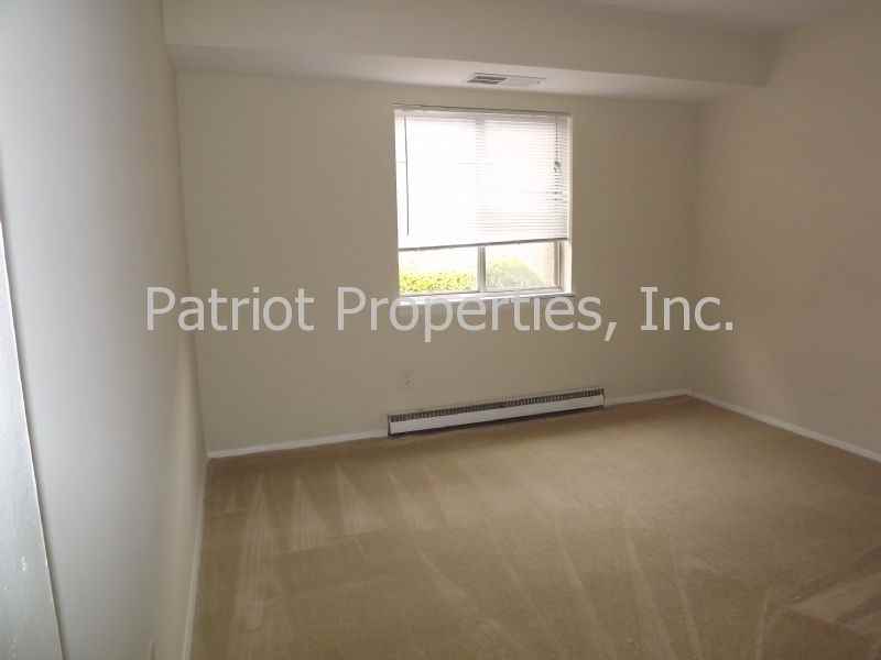 141 N Fillmore Ave - Photo 3 of 6