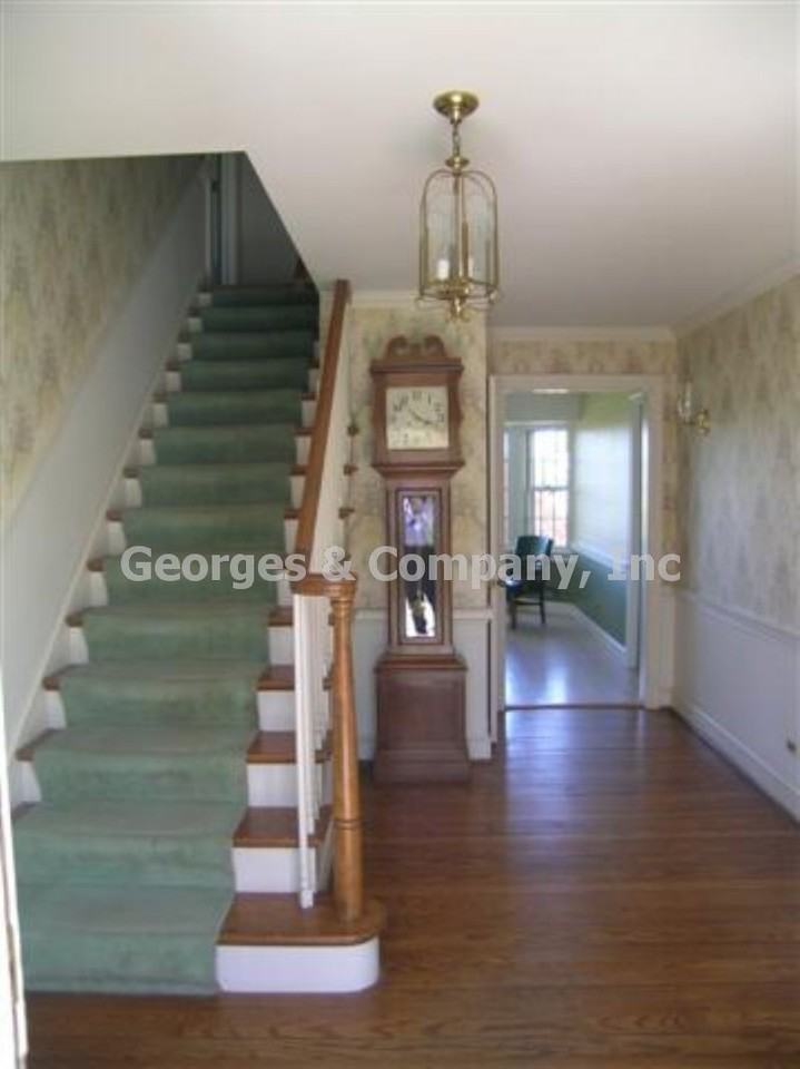 750 Bridlepath Dr - Photo 2 of 9