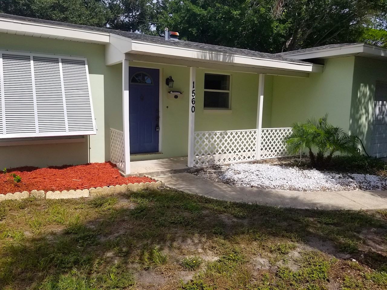 1560 Robinson Dr N #1 - Photo 3 of 26