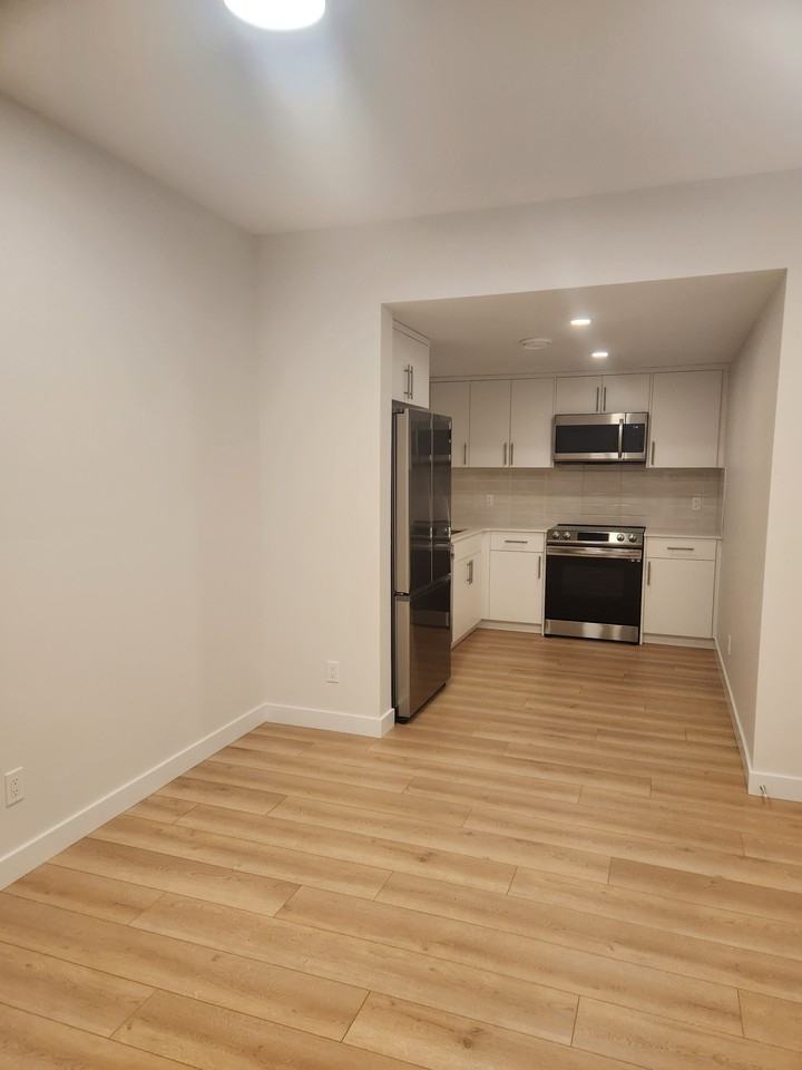 Alwood Point - Photo 2 of 7