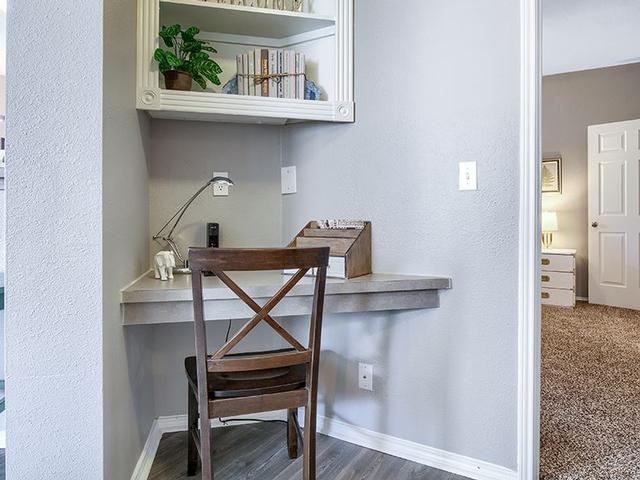 8110 S 107th East Ave - Photo 4 of 27