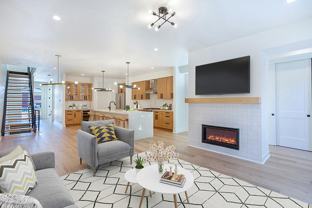 Swanky Sunnyside townhome near 41st & Fox light rail - Photo 1 of 1