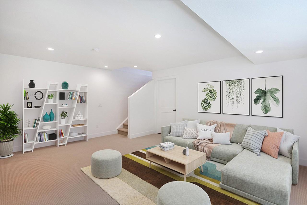 Swanky Sunnyside townhome near 41st & Fox light rail - Photo 2 of 31