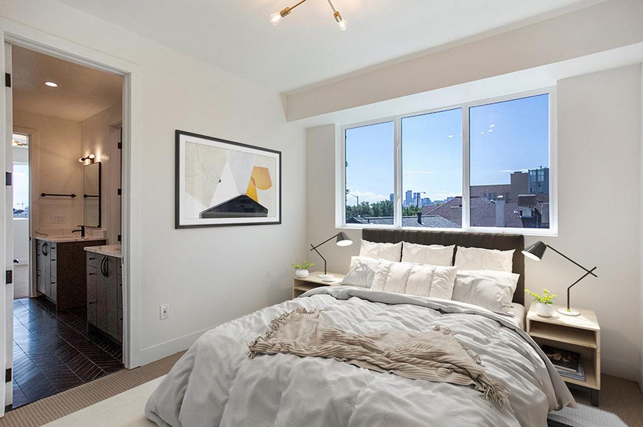 Swanky Sunnyside townhome near 41st & Fox light rail - Photo 5 of 31