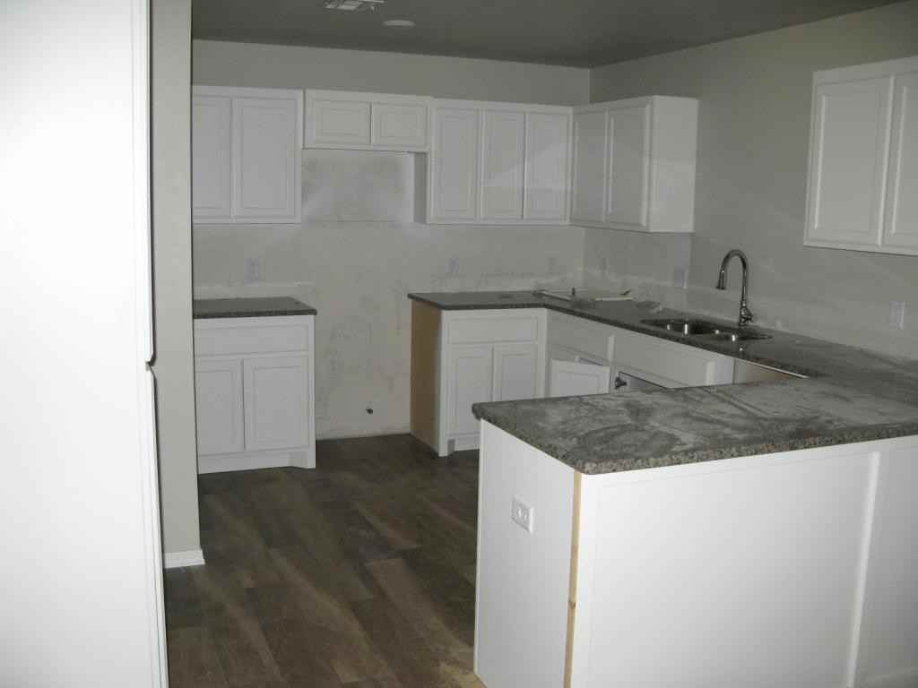 11615 Surrey Villas Ct - Photo 3 of 7