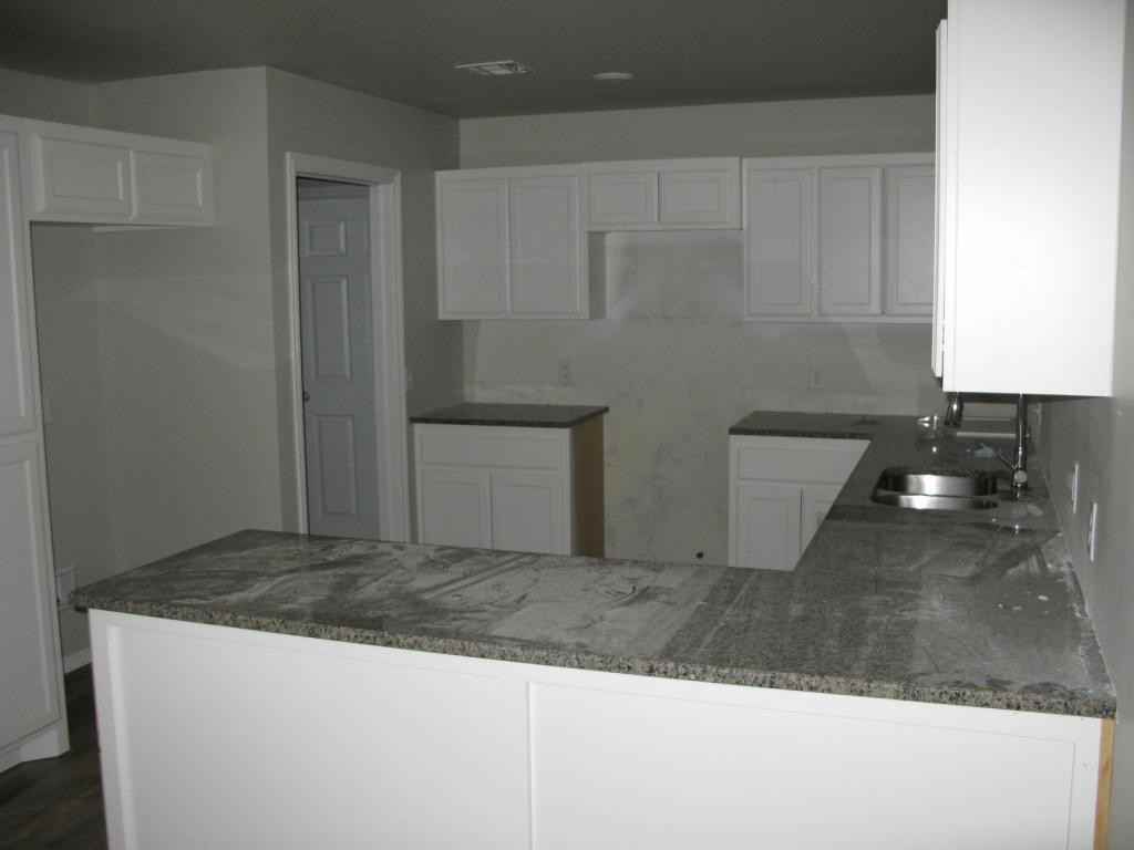 11615 Surrey Villas Ct - Photo 4 of 7