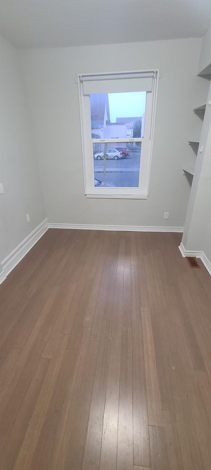 244 Bell Street North - Photo 2 of 32