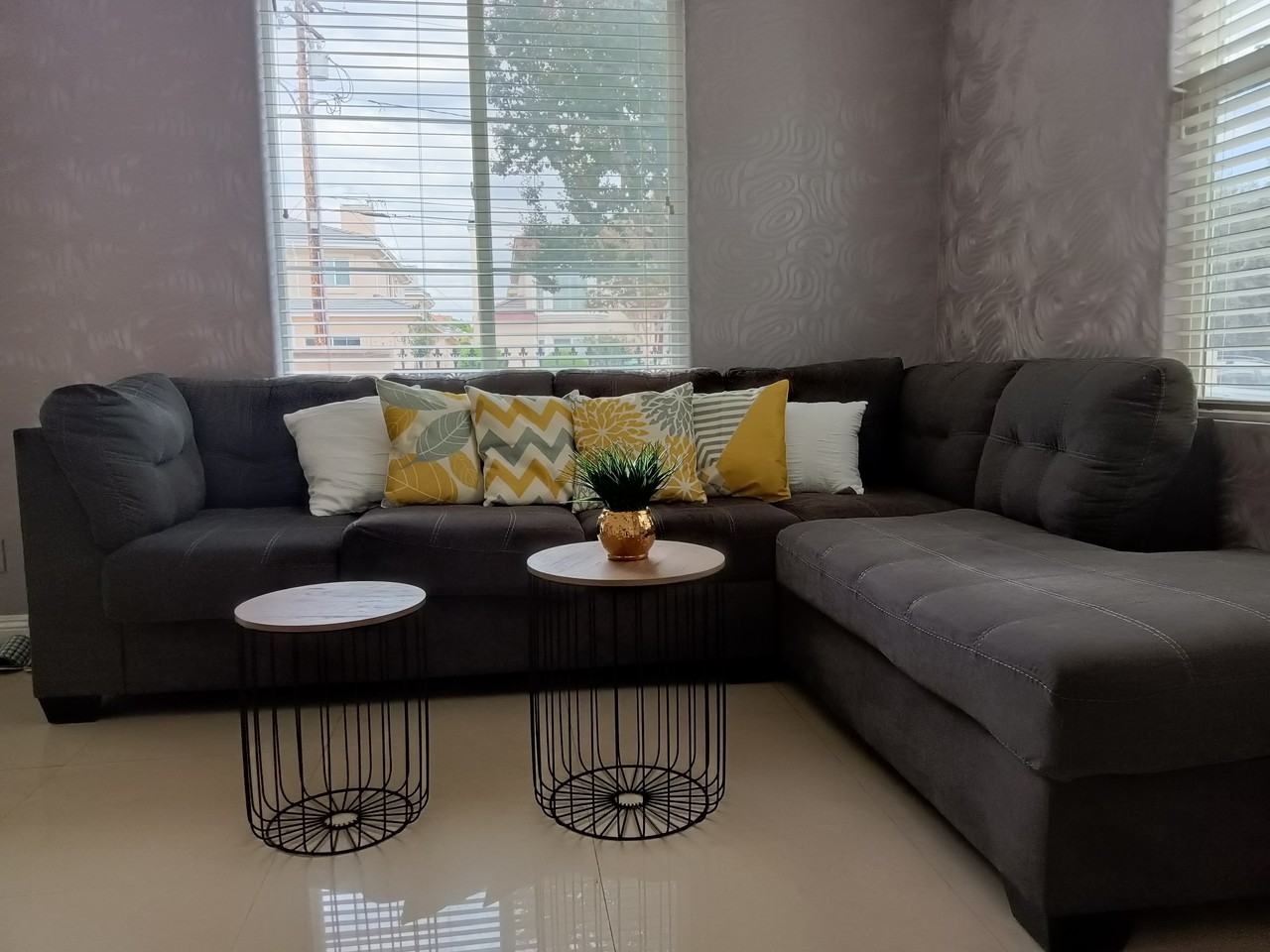 Convenient location! - Photo 3 of 21