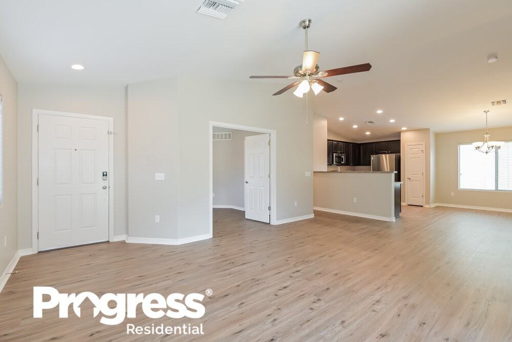 4098 E Shadow Branch Dr - Photo 3 of 16