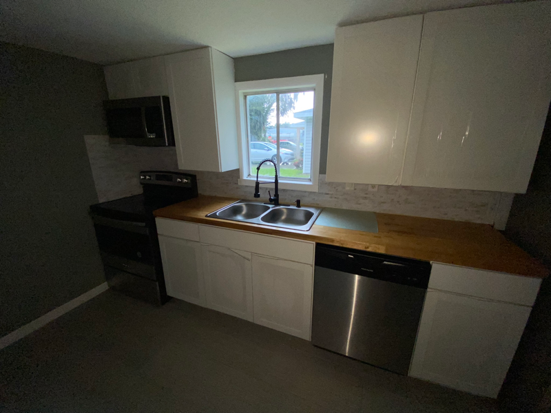 705 Virginia Ave - Photo 4 of 13