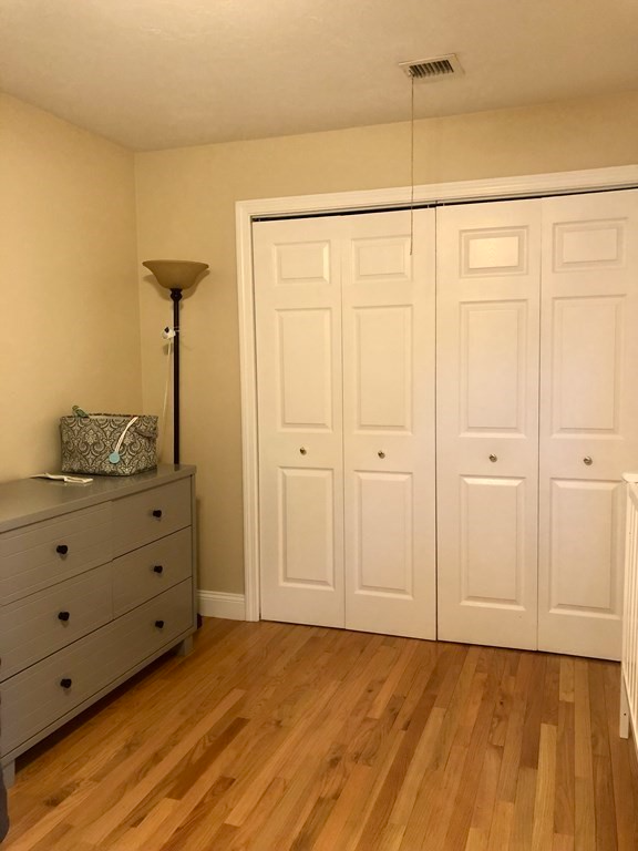 109 Pearl St #109 - Photo 3 of 24