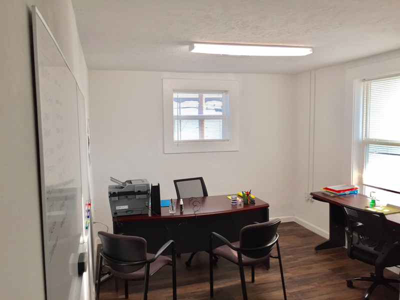 416 Second St - Photo 2 of 11