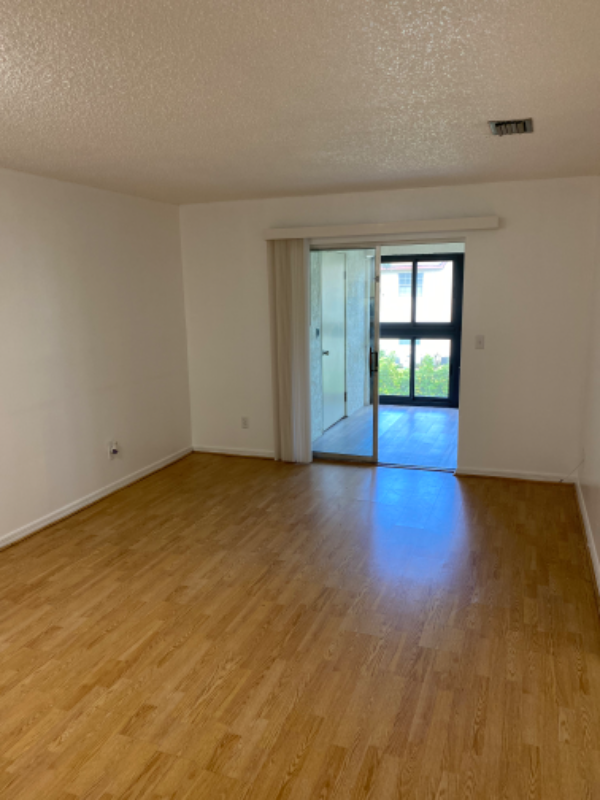 3073 Sir Hamilton Cir - Photo 4 of 12