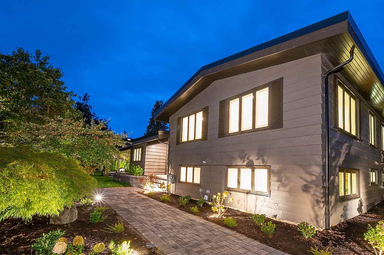 1565 19th Street - Photo 3 of 39