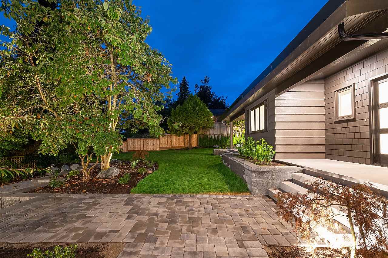 1565 19th Street - Photo 5 of 39