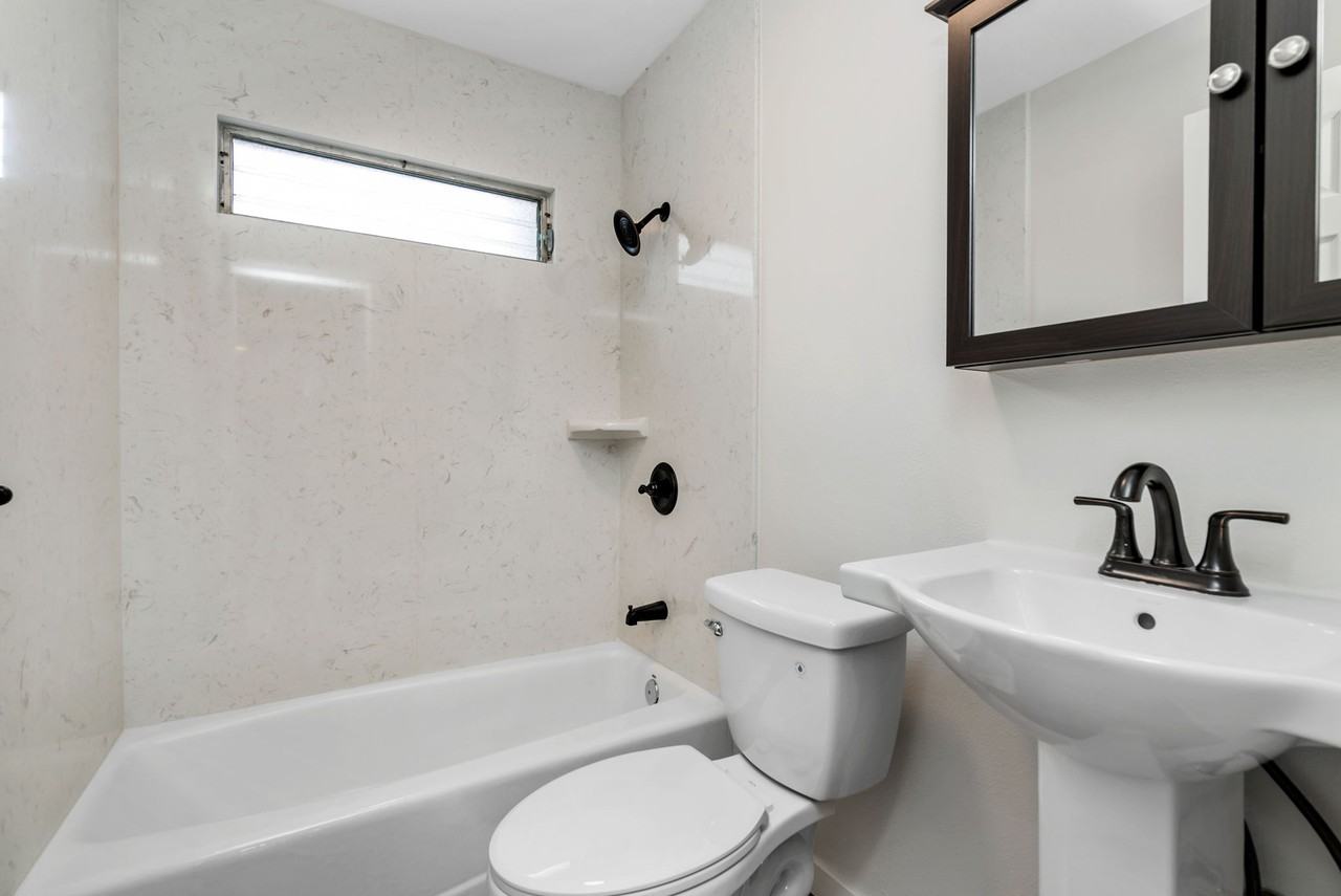 1212 1212 Richard Lane I - 1 #1 - Photo 3 of 7