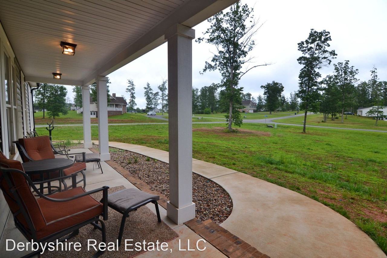 139 Ridgeline Dr - Photo 2 of 11