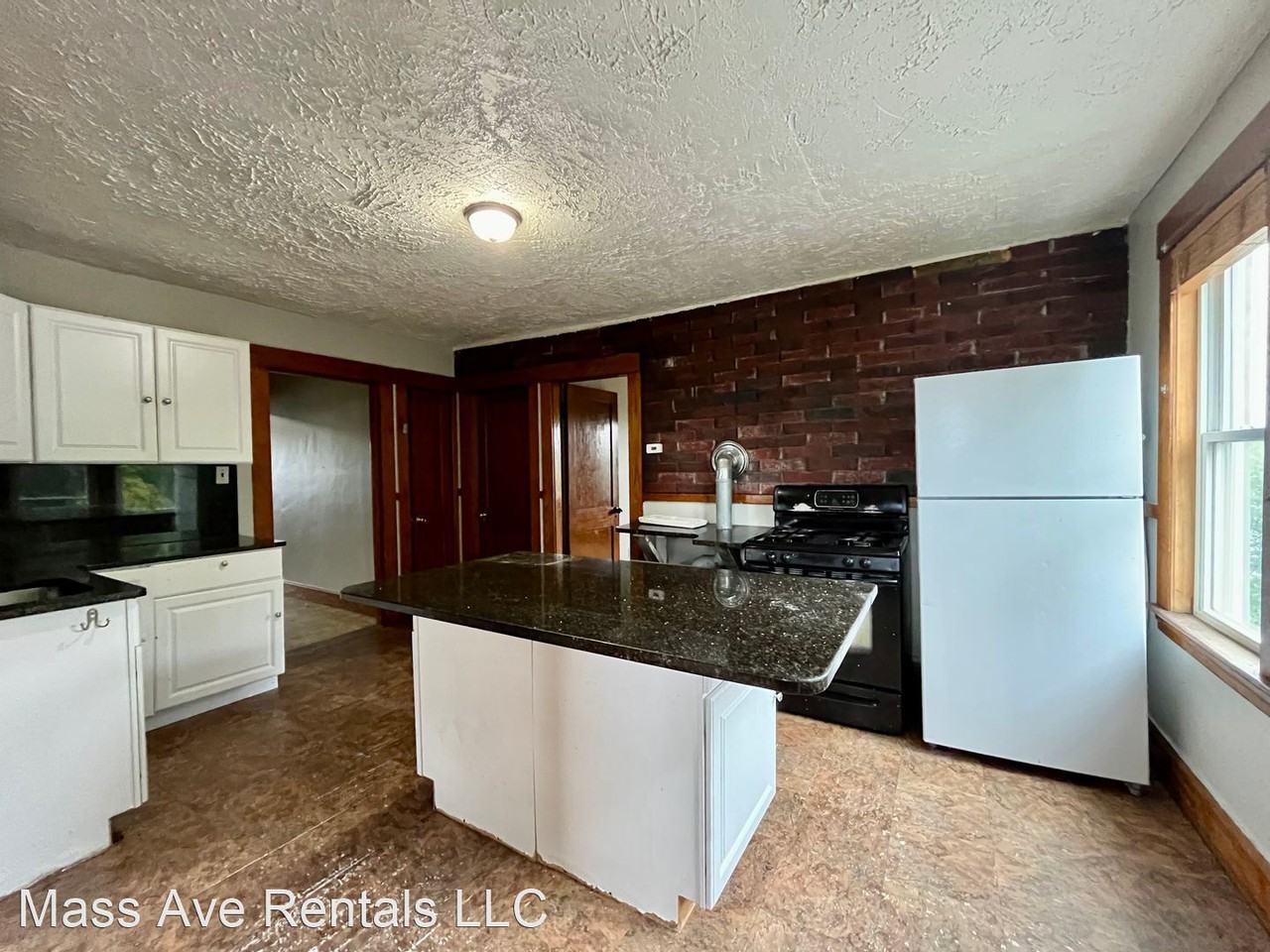 294 Lancaster Street Apartments 294 Lancaster St, Leominster, MA