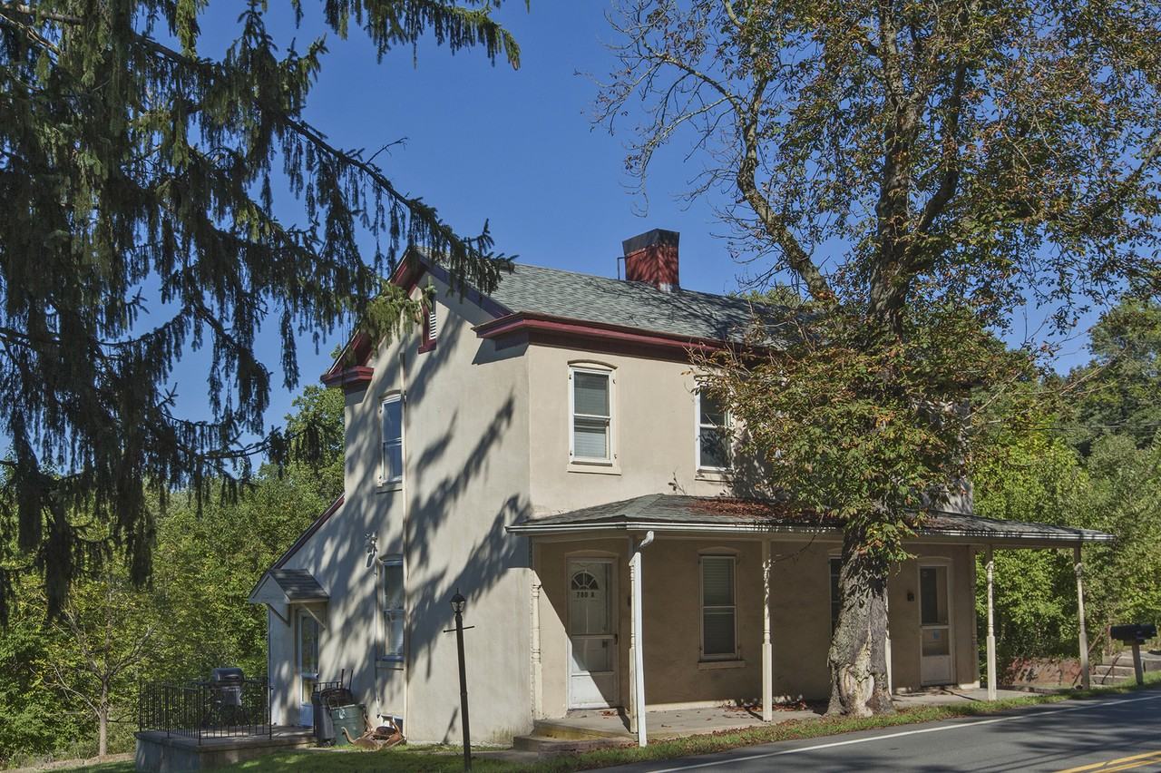 780 Brunswick Pike - Photo 2 of 20