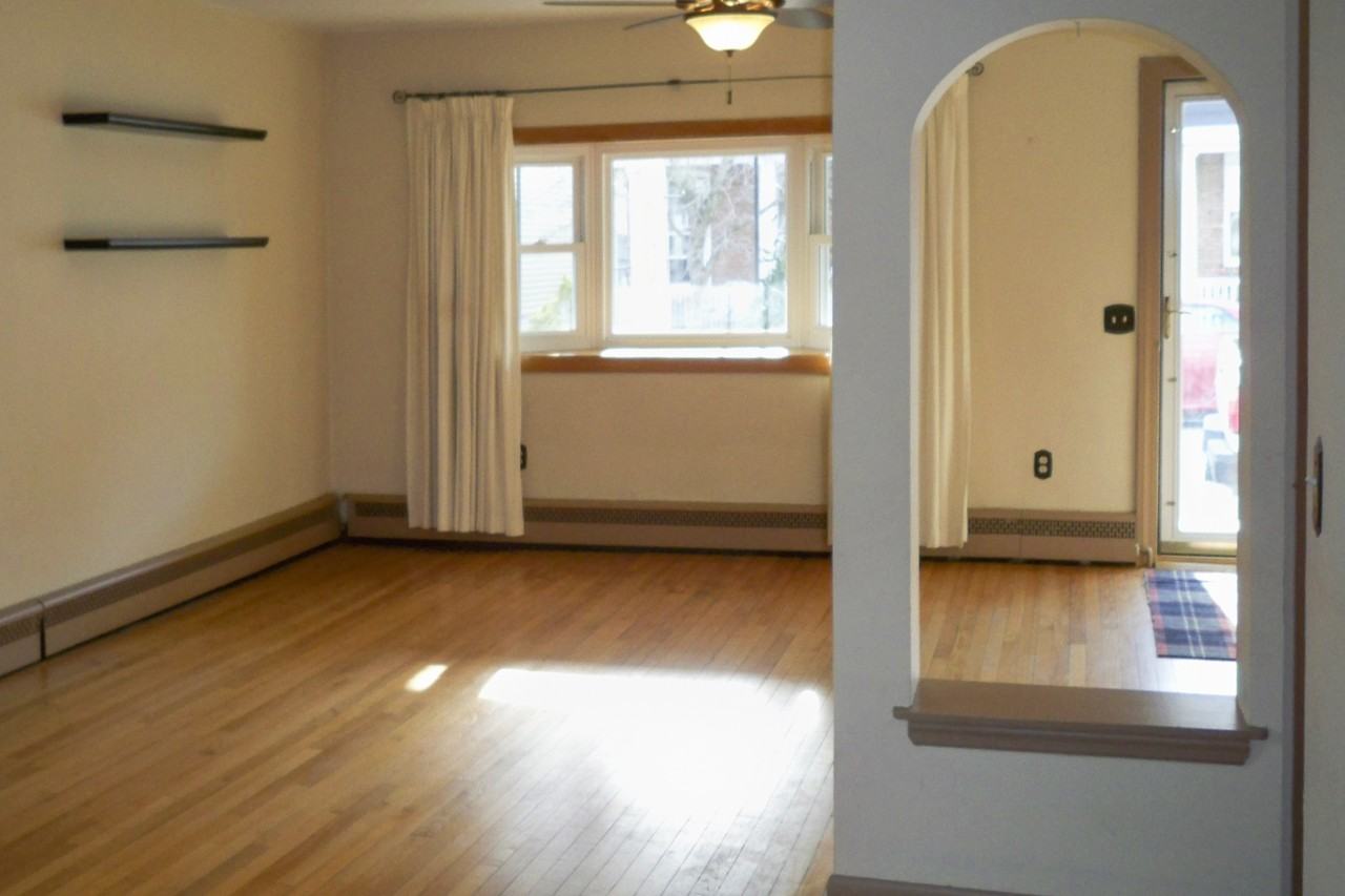 302 N Union St - Photo 2 of 14