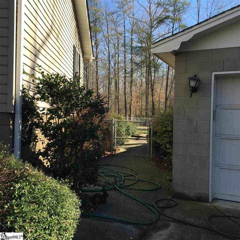 4164 Berry Mill Rd - Photo 3 of 18