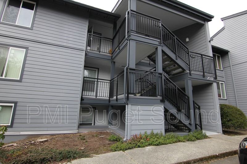 2511 Ne 4th St #313