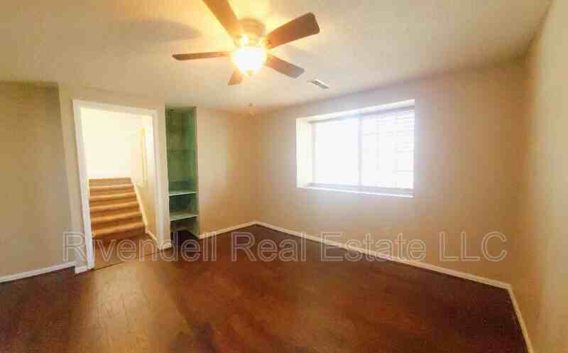 5738 E Melody Ln - Photo 6 of 12