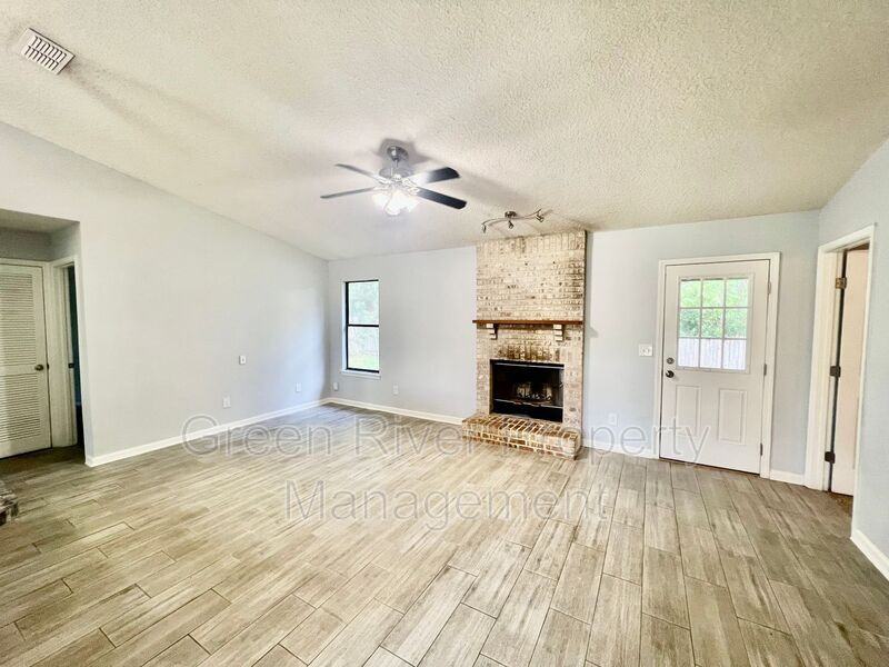 3248 Dowitcher Ln - Photo 6 of 38