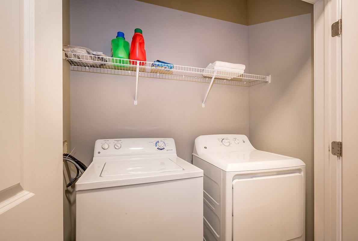 930 W 10th St #1228GREEN - Photo 2 of 10