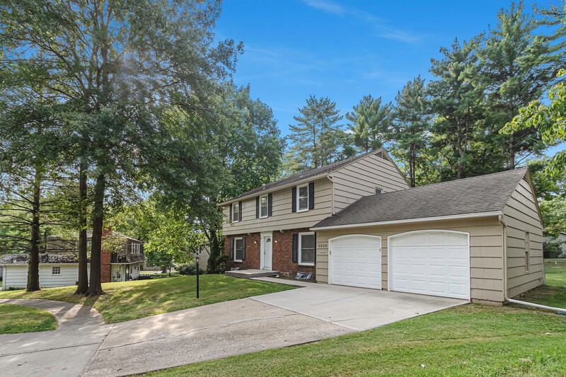 6836 Nw Birch Ct - Photo 2 of 23