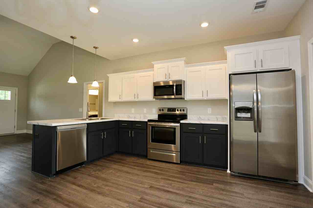 515 Winter Way - Photo 2 of 20