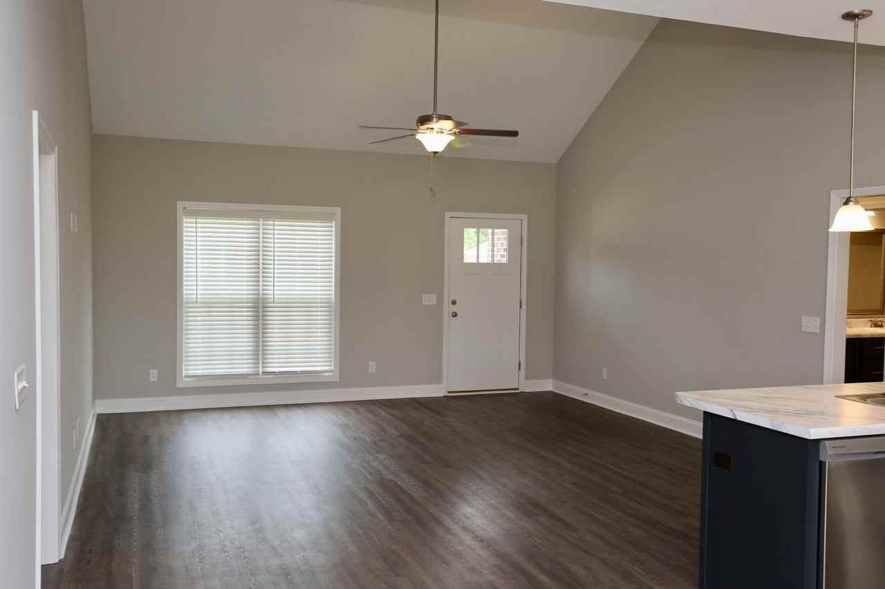 515 Winter Way - Photo 5 of 20