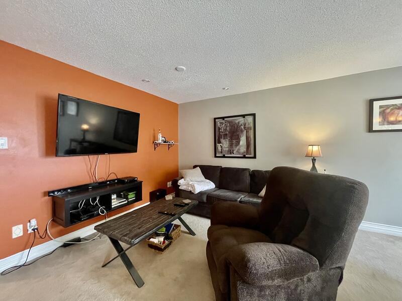 2030 Scully Way - Photo 3 of 11