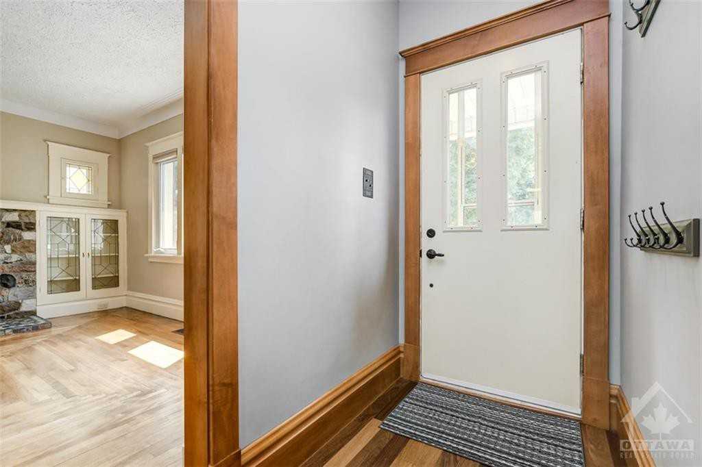 39 Julian Avenue - Photo 2 of 30