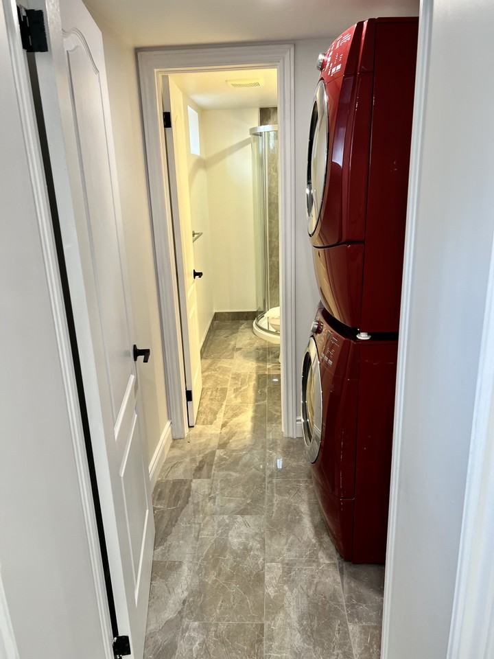 636 Scarlett Road - Photo 3 of 11