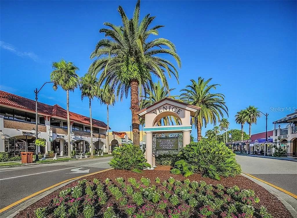 20710 Romagna Place - Photo 4 of 11