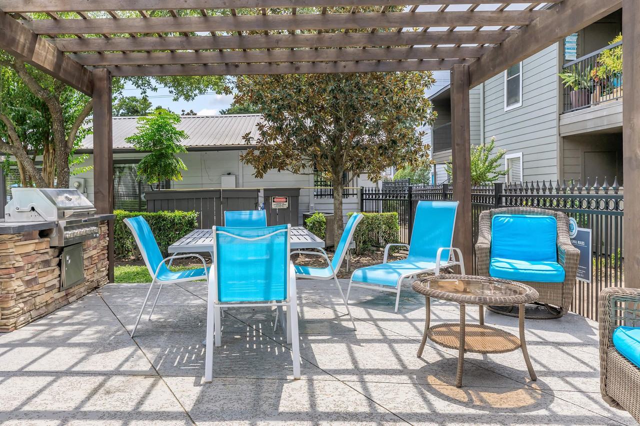 Rosemont on El Dorado - Photo 4 of 28