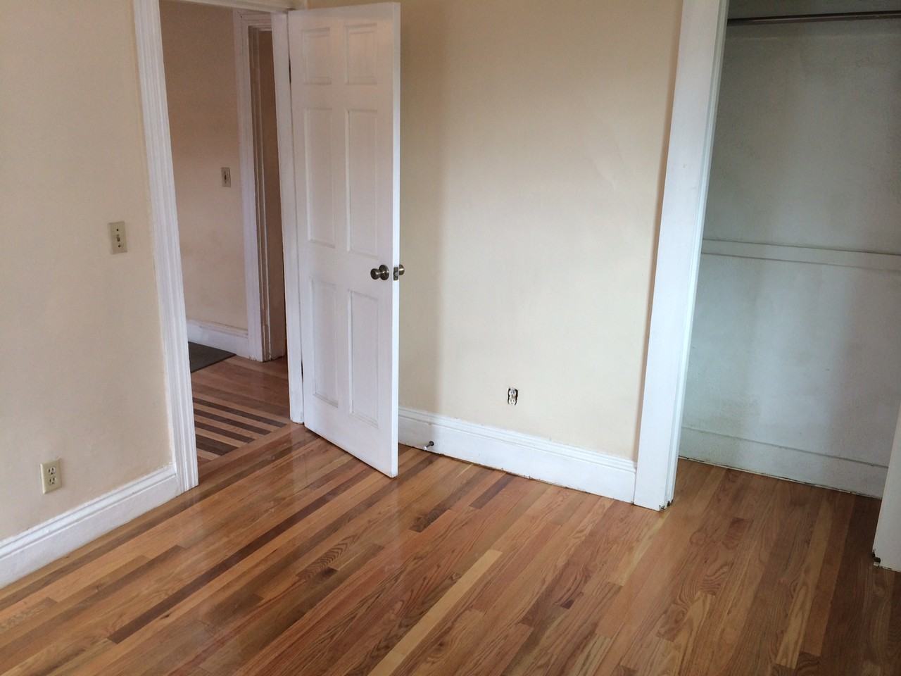 382-384 River St - Photo 3 of 11