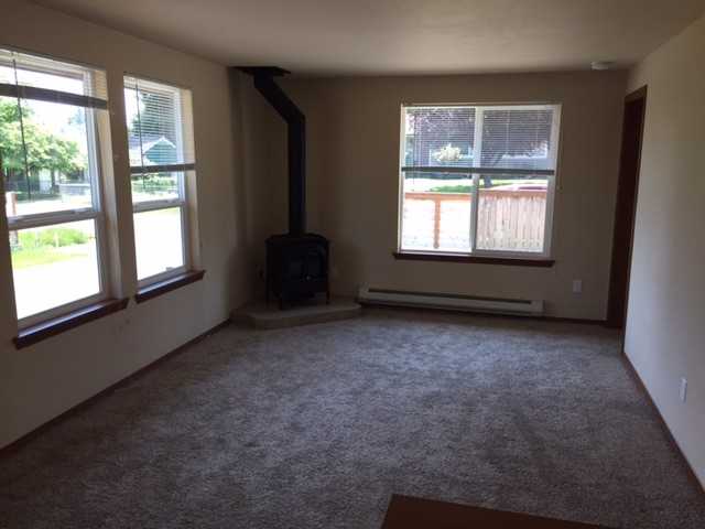 1934 Olympia Ave NE - Photo 2 of 14