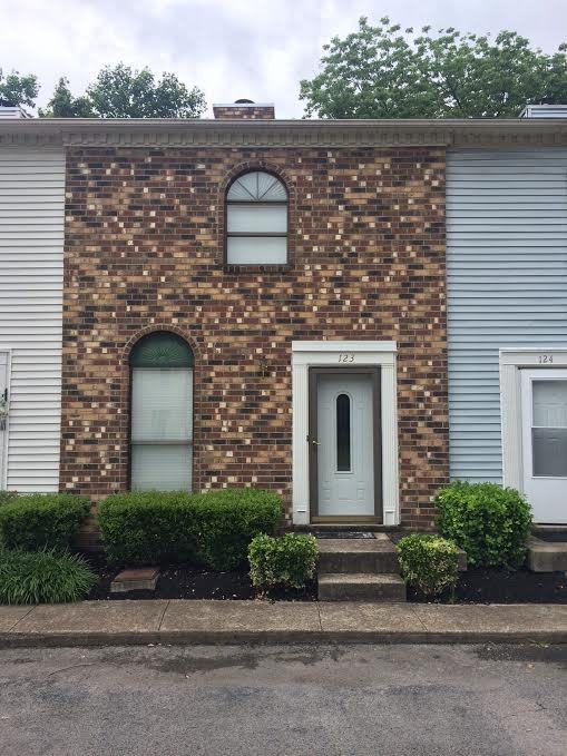 123 Elizabeths Ct - Photo 3 of 3